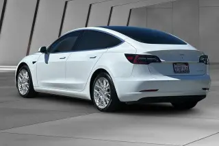 Tesla Model 3 2018 AWD Long Range 4dr Fastback