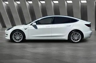 Tesla Model 3 2018 AWD Long Range 4dr Fastback