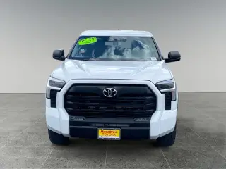 Toyota Tundra 2023 4x2 SR5 4dr CrewMax Cab Pickup SB