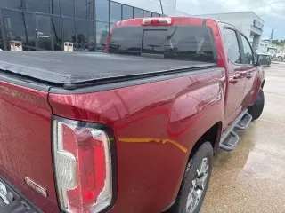 GMC Canyon 2018 4x4 SLT 4dr Crew Cab 5 ft. SB