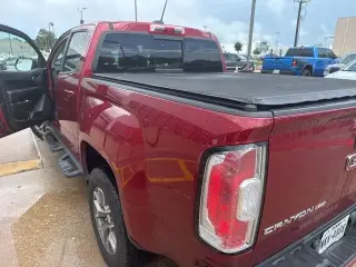 GMC Canyon 2018 4x4 SLT 4dr Crew Cab 5 ft. SB