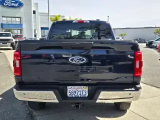 Ford F-150 2023 4x4 XL 4dr SuperCrew 5.5 ft. SB