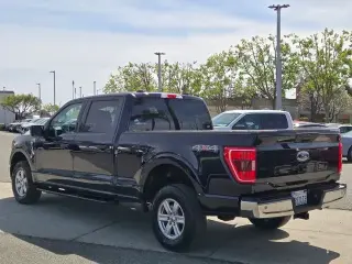 Ford F-150 2023 4x4 XL 4dr SuperCrew 5.5 ft. SB