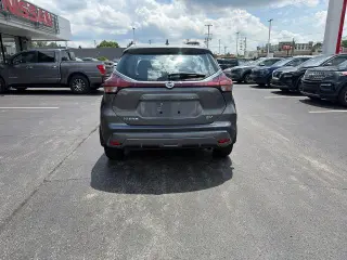 Nissan Kicks 2021 SV 4dr Crossover