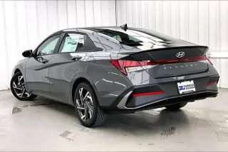 Hyundai ELANTRA 2025 SEL Sport 4dr Sedan