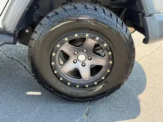 Jeep Wrangler Unlimited 2018 4x4 Sport 4dr SUV (midyear release)