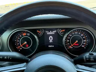 Jeep Wrangler Unlimited 2018 4x4 Sport 4dr SUV (midyear release)