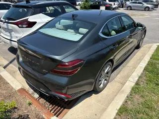 Genesis G70 2022 AWD 2.0T 4dr Sedan