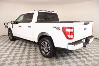 Ford F-150 2023 4x4 XL 4dr SuperCrew 5.5 ft. SB