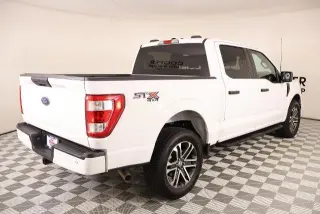 Ford F-150 2023 4x4 XL 4dr SuperCrew 5.5 ft. SB
