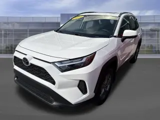 Toyota RAV4 2024 XLE 4dr SUV