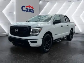 Nissan Titan 2024 4x4 Platinum Reserve 4dr Crew Cab 5.6 ft. SB