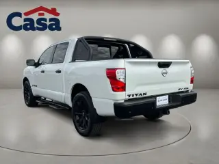 Nissan Titan 2024 4x4 Platinum Reserve 4dr Crew Cab 5.6 ft. SB