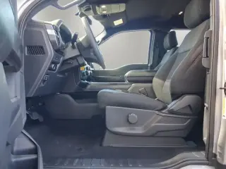 Ford F-150 2025 4x2 STX 4dr SuperCab 6.5 ft. SB