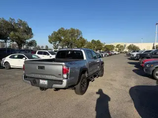 Toyota Tacoma 2022 4x2 TRD Off-Road 4dr Double Cab 5.0 ft SB