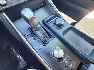 Lexus IS 200t 2016 4dr Sedan