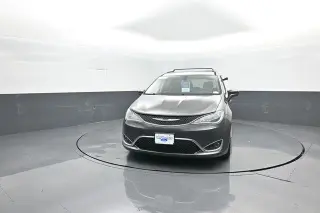Chrysler Pacifica 2018 Touring L Plus 4dr Mini-Van