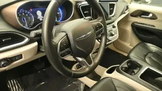 Chrysler Pacifica 2018 Touring L Plus 4dr Mini-Van