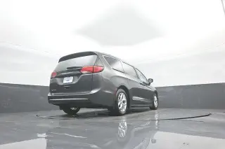 Chrysler Pacifica 2018 Touring L Plus 4dr Mini-Van