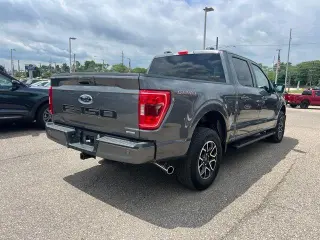 Ford F-150 2023 4x4 XL 4dr SuperCrew 5.5 ft. SB