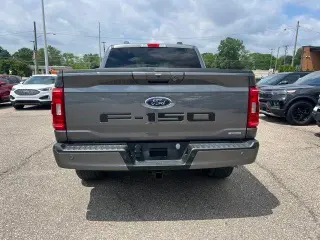Ford F-150 2023 4x4 XL 4dr SuperCrew 5.5 ft. SB