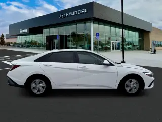 Hyundai ELANTRA 2026 SE 4dr Sedan