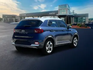Hyundai VENUE 2025 Limited 4dr Crossover