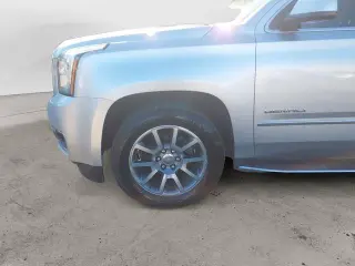 GMC Yukon 2017 4x4 Denali 4dr SUV
