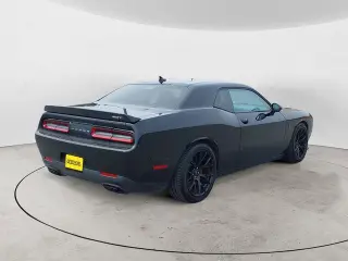 Dodge Challenger 2016 SRT Hellcat 2dr Coupe