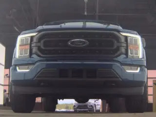 Ford F-150 2023 4x4 Lariat 4dr SuperCrew 5.5 ft. SB