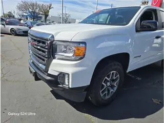 GMC Canyon 2022 4x4 AT4 4dr Crew Cab 5 ft. SB (Cloth)