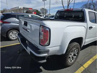 GMC Canyon 2022 4x4 AT4 4dr Crew Cab 5 ft. SB (Cloth)