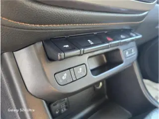 GMC Canyon 2022 4x4 AT4 4dr Crew Cab 5 ft. SB (Cloth)