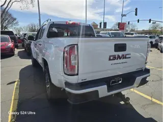 GMC Canyon 2022 4x4 AT4 4dr Crew Cab 5 ft. SB (Cloth)