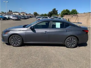 Nissan Altima 2025 2.5 SV 4dr Sedan