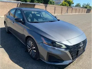 Nissan Altima 2025 2.5 SV 4dr Sedan