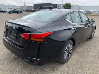 Nissan Altima 2025 2.5 SV 4dr Sedan
