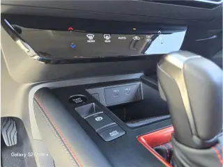 Nissan Kicks 2025 SR 4dr Crossover