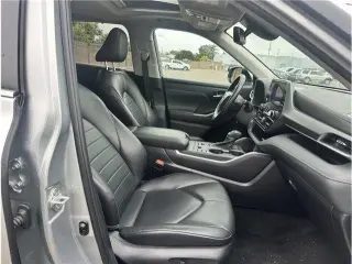 Toyota Highlander 2023 AWD L 4dr SUV
