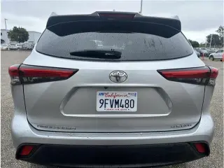 Toyota Highlander 2023 AWD L 4dr SUV