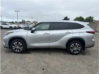 Toyota Highlander 2023 AWD L 4dr SUV