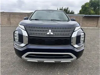 Mitsubishi Outlander 2024 SE 4dr SUV