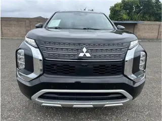Mitsubishi Outlander 2024 SE 4dr SUV