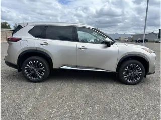 Nissan Rogue 2026 AWD Platinum 4dr Crossover