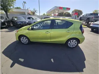 Toyota Prius c 2015 One 4dr Hatchback