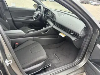 Hyundai ELANTRA 2026 SEL Sport 4dr Sedan