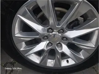 Chevrolet Suburban 2023 4x4 Premier 4dr SUV
