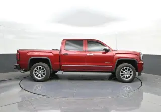 GMC Sierra 1500 2018 4x2 Denali 4dr Crew Cab 5.8 ft. SB