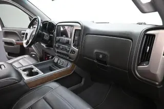 GMC Sierra 1500 2018 4x2 Denali 4dr Crew Cab 5.8 ft. SB