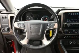 GMC Sierra 1500 2018 4x2 Denali 4dr Crew Cab 5.8 ft. SB